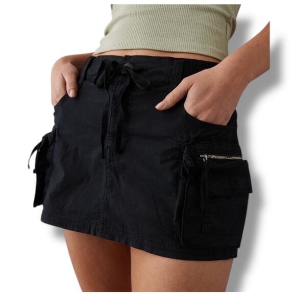 AE Snappy Stretch High-Waisted Cargo Mini Skort size 14 - Picture 1 of 8